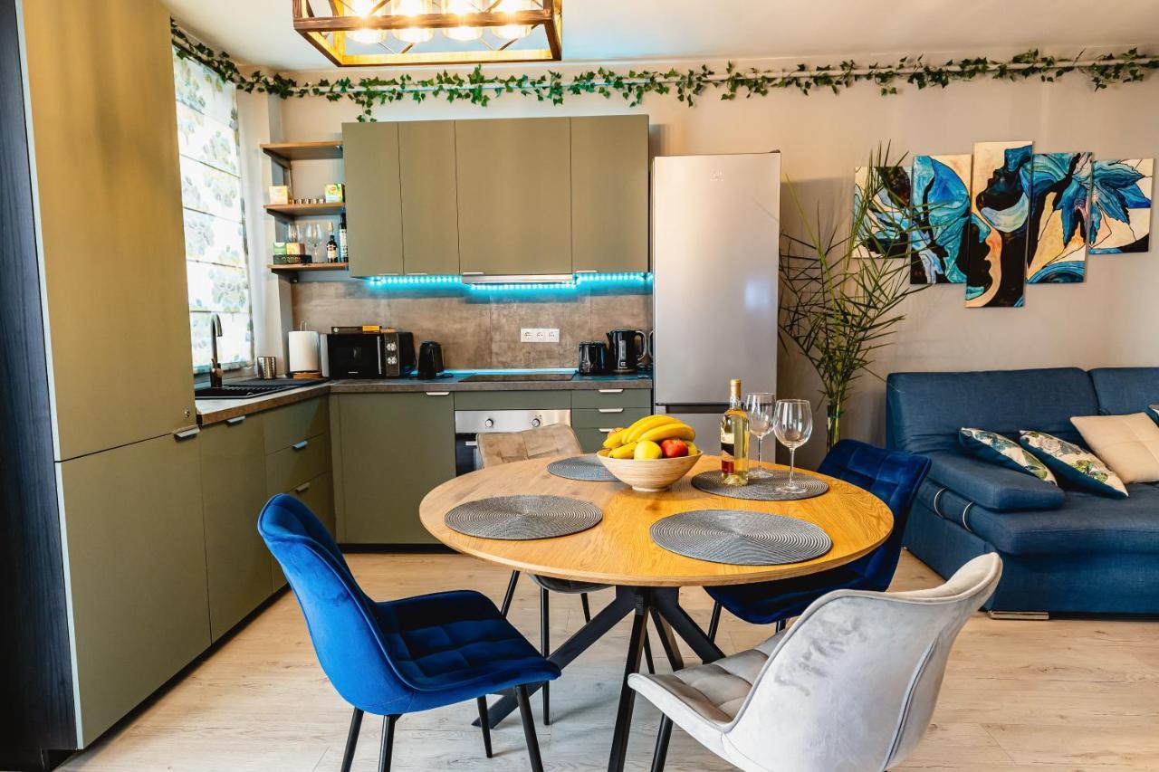Alice Apartment Sibiu Bagian luar foto